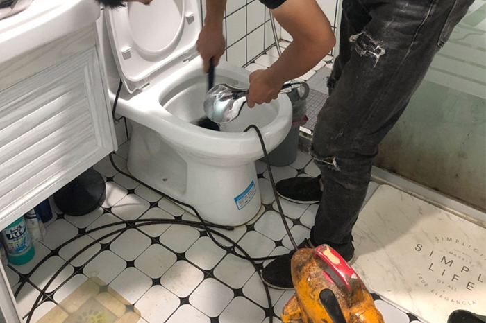 镜湖疏通下水道